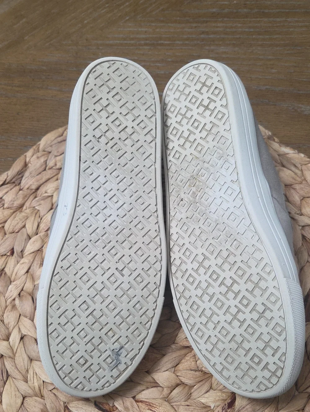 Tory Burch French Gray Kid Suede Jesse Slip On Sneakers Size 6M